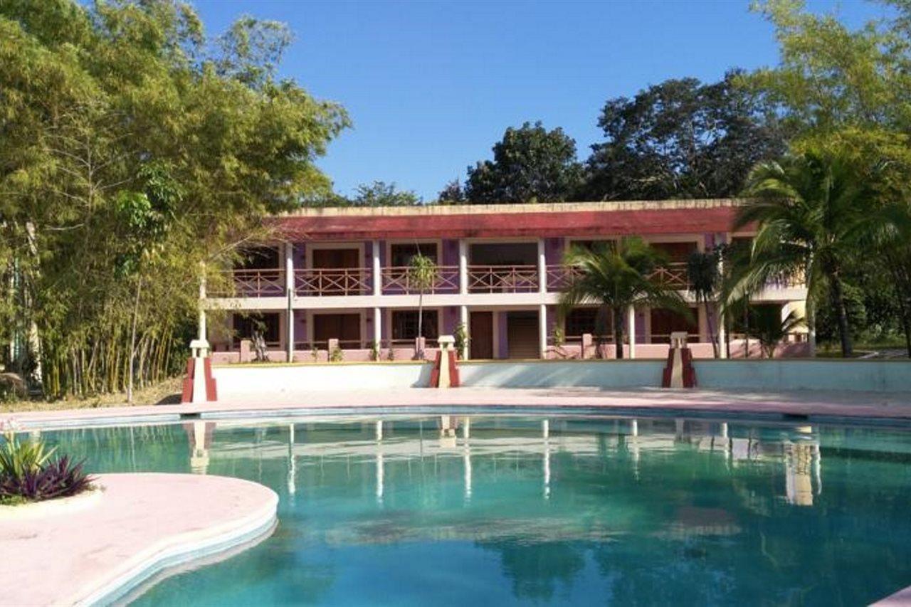 Hotel Debliz Xpujil Exterior photo