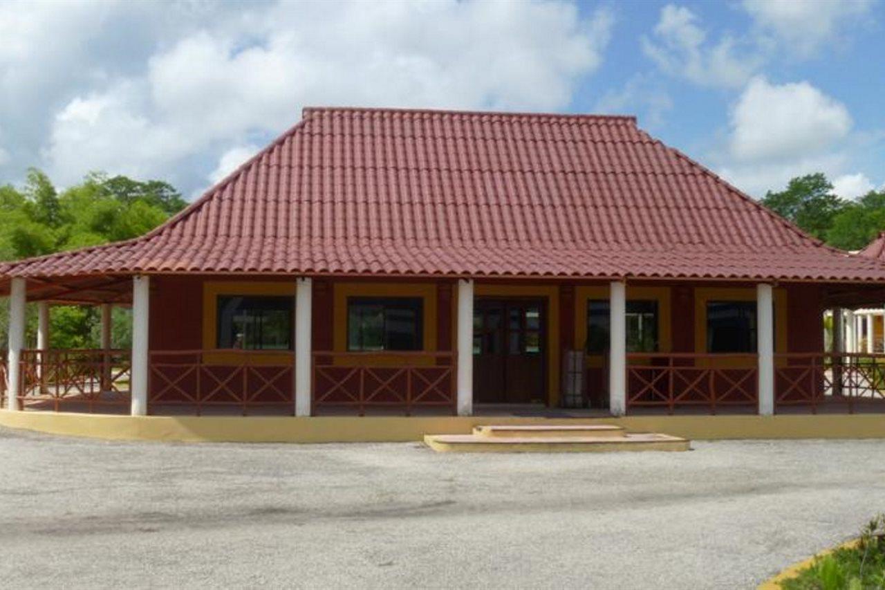 Hotel Debliz Xpujil Exterior photo